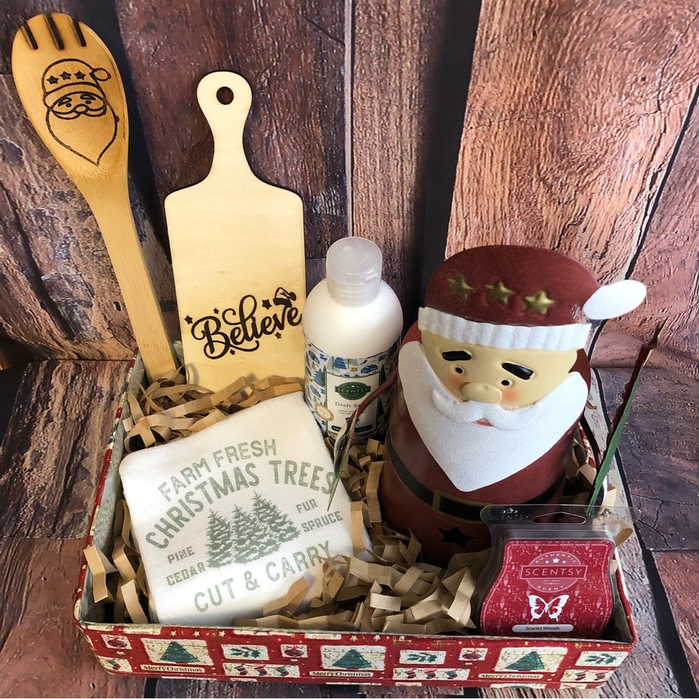 Santa Gift Basket with Scentsy items + - Picture 2 of 10
